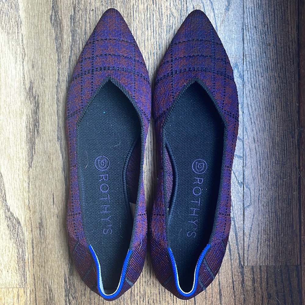 Never been worn! Rothy’s Cranberry Plaid Point- 9.5 (runs small!)